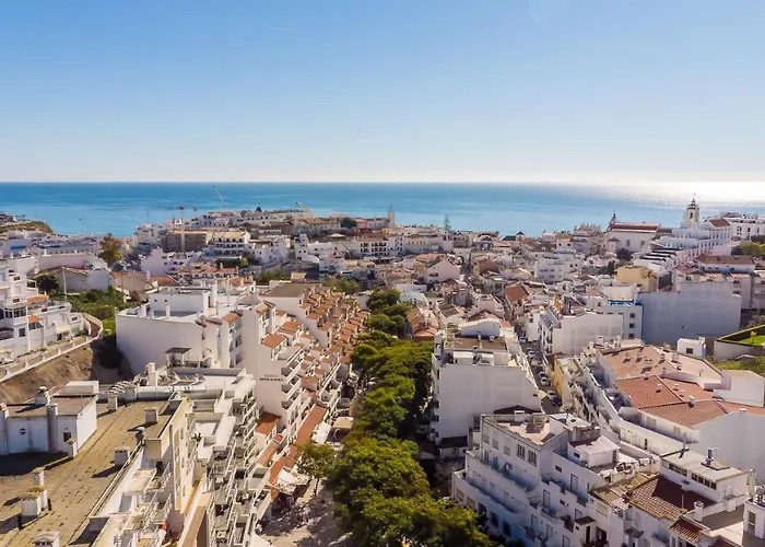 Historical Center Penthouse * 알부페이라
