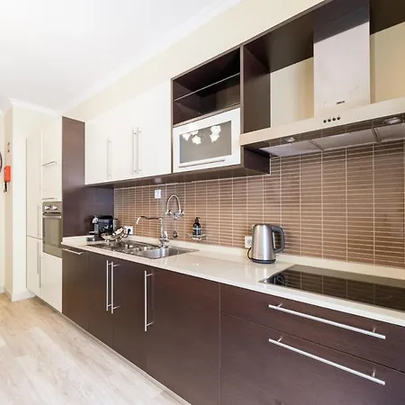 Historical Center Penthouse דירה *